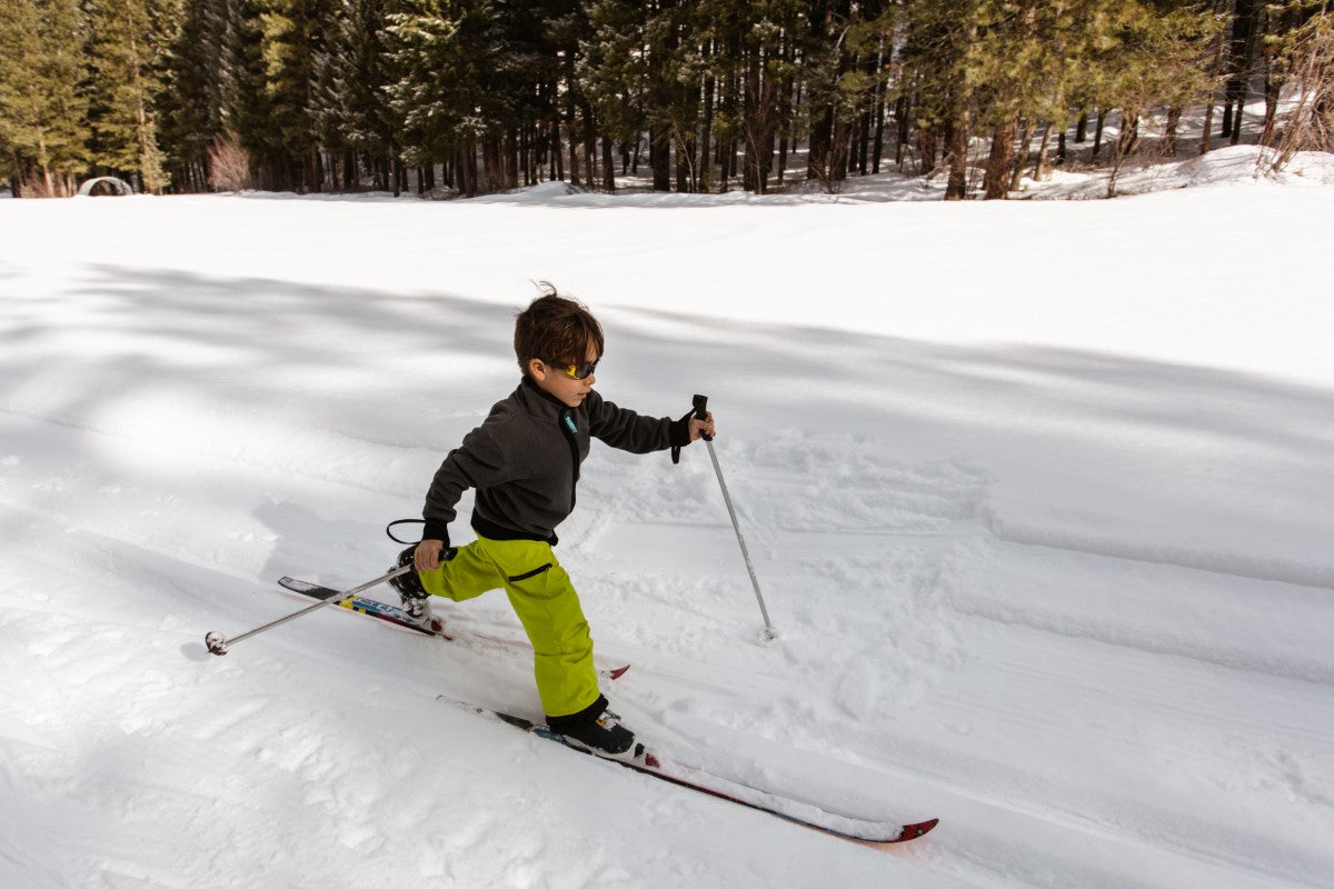 Essential Kids Skiing Thermals for Winter Adventures
