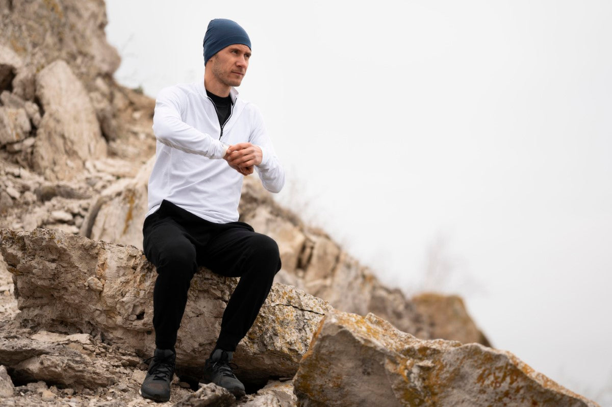 Stay Cozy and Active with Men's Thermal Tops for Outdoor Activities
